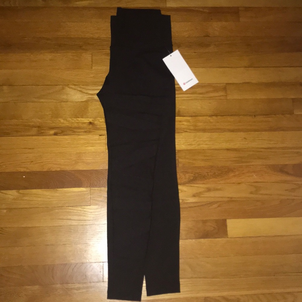 lululemon wunder under HR tight tech